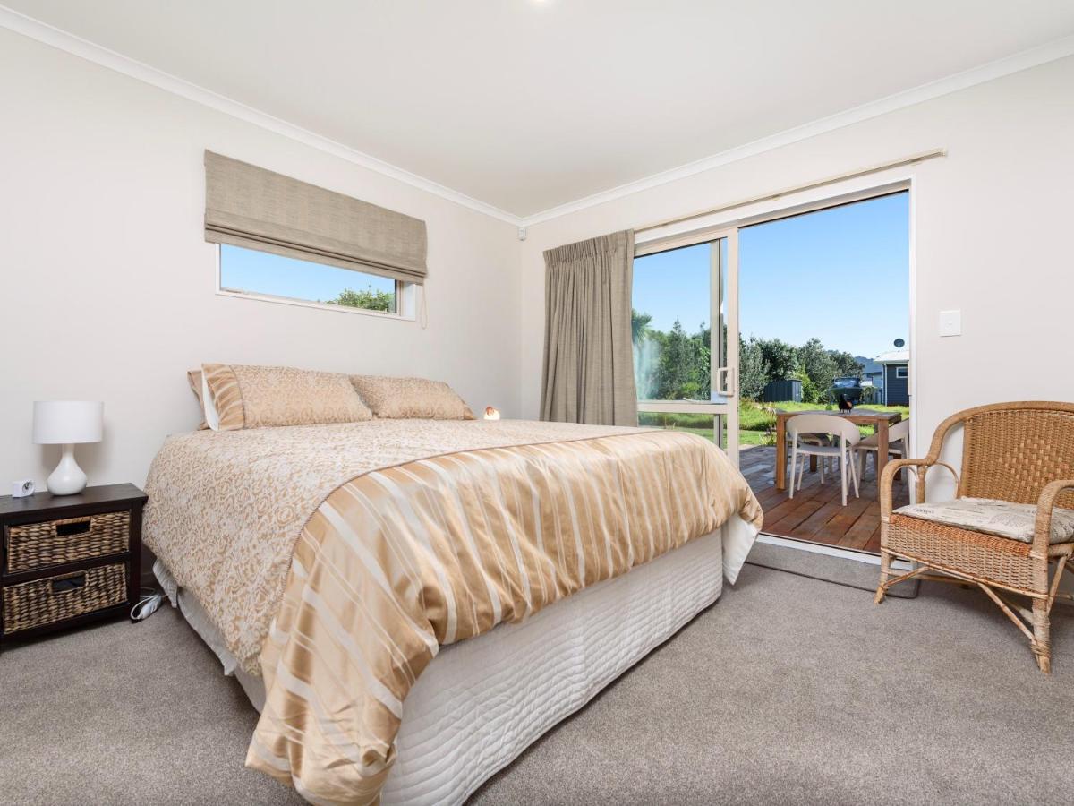 Modern Beach Break - Waihi Beach Holiday Home エクステリア 写真