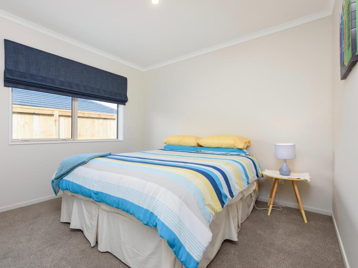 Modern Beach Break - Waihi Beach Holiday Home エクステリア 写真